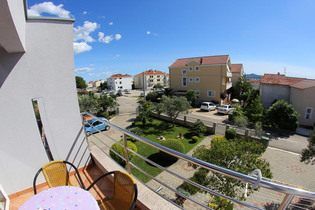 Apartmani Ukalovic Задар Экстерьер фото