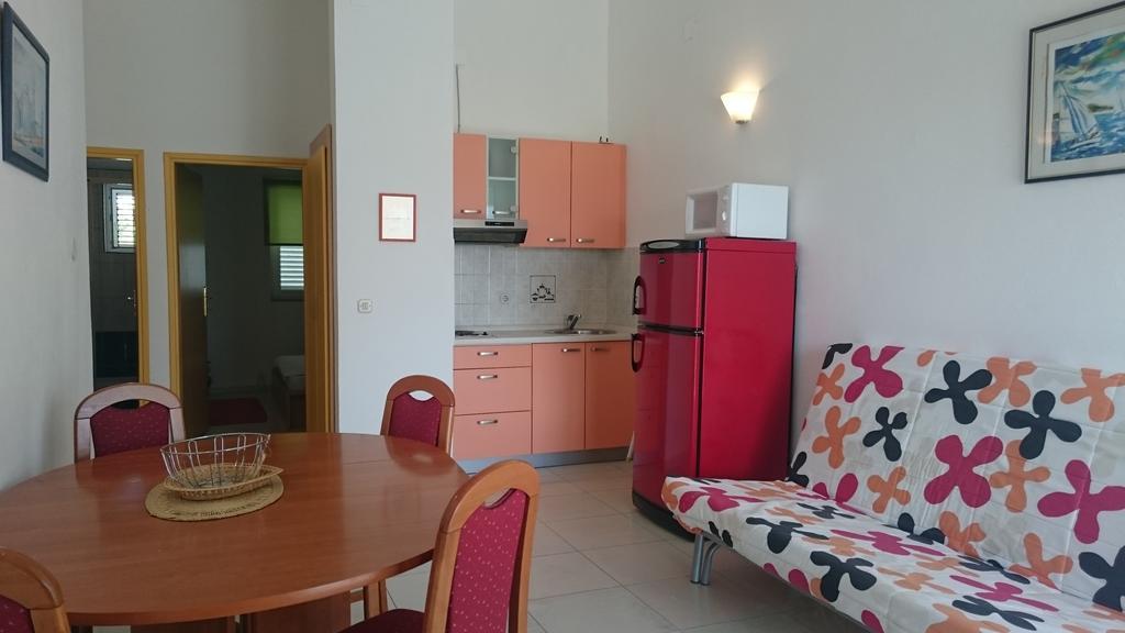 Apartmani Ukalovic Задар Экстерьер фото